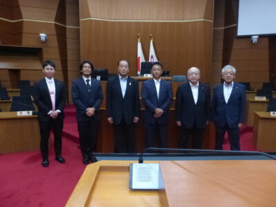 君津市議会の皆様の写真